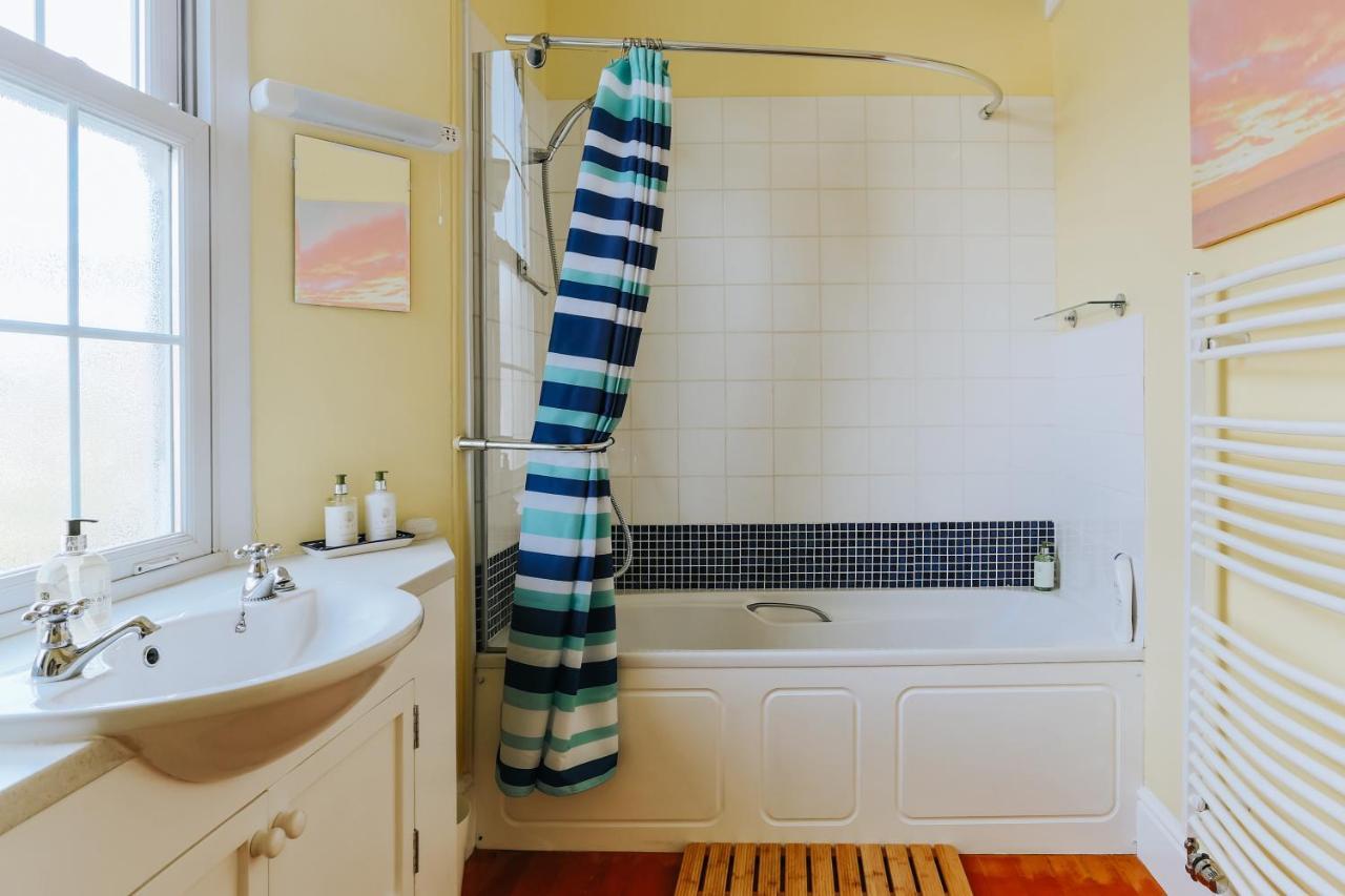 Ivy House Cornwall 3*